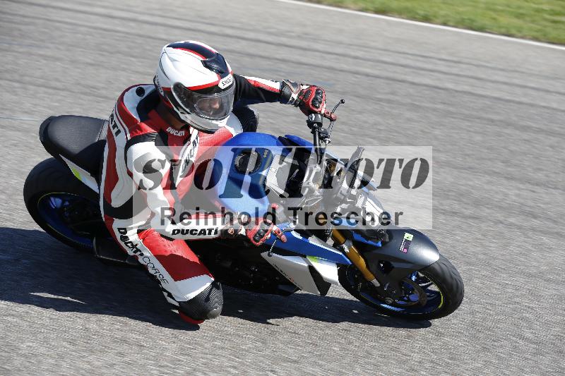 Archiv-2025/12 30.04.2025 Speer Racing ADR/Gruppe gruen/911